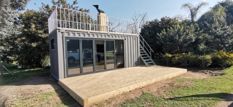 Koel-Tainer | Container Wine Room with Roof Deck in Stellenbosch